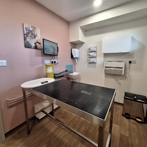 304 Grade Stainless Steel Examination Table - 600 x 1250 x 900mm